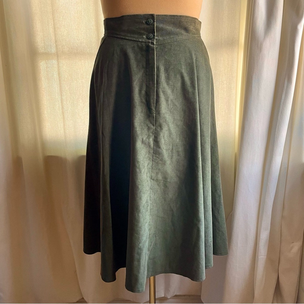 Vintage A-line corduroy skirt with pockets